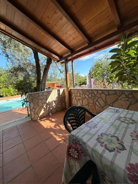 Villa Monica Appartamenti В'єсте Екстер'єр фото