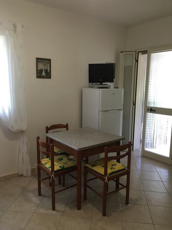 Villa Monica Appartamenti В'єсте Екстер'єр фото
